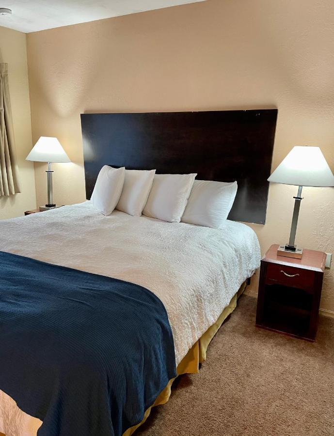 Red Bluff Inn المظهر الخارجي الصورة