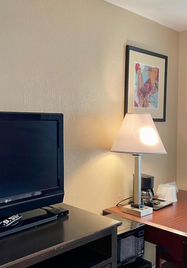 Red Bluff Inn المظهر الخارجي الصورة